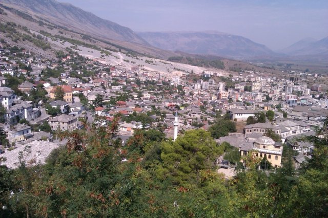 Albánií křížem krážem